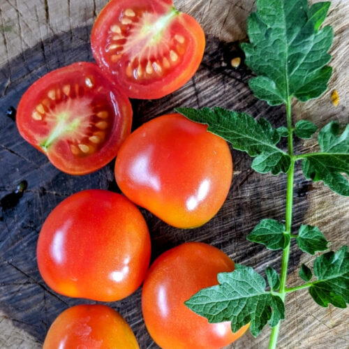 Red apple Tomato